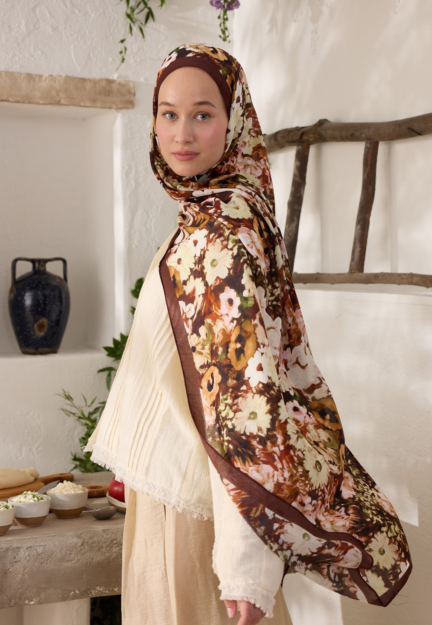 FreshScarfs Rami Hijab beauty blossom bordo