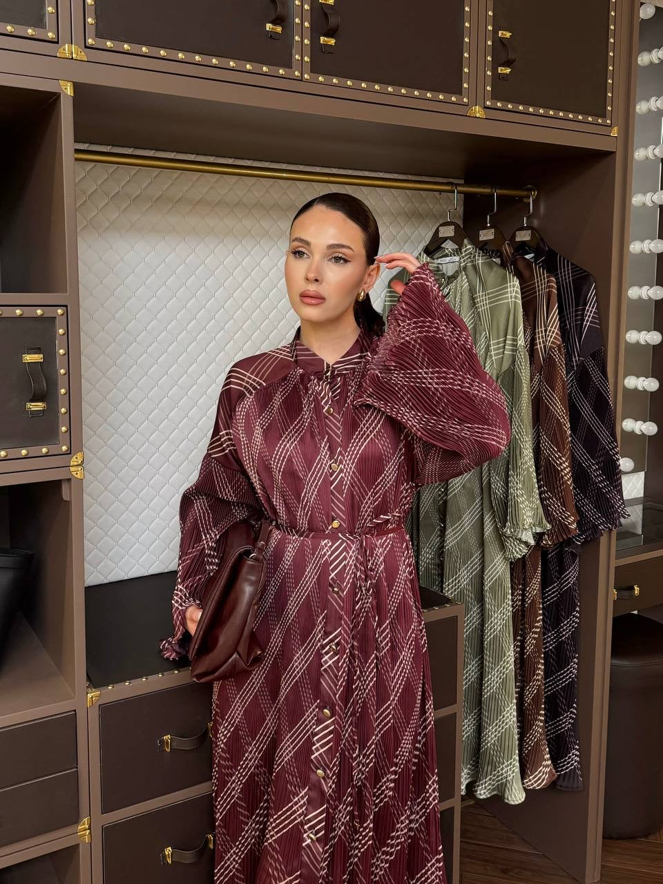 Ahel Satinkleid mit Unterkleid Karomuster 8340 Bordeaux