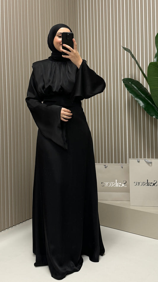 Satin Abendkleid mit weiten Ärmeln Schwarz