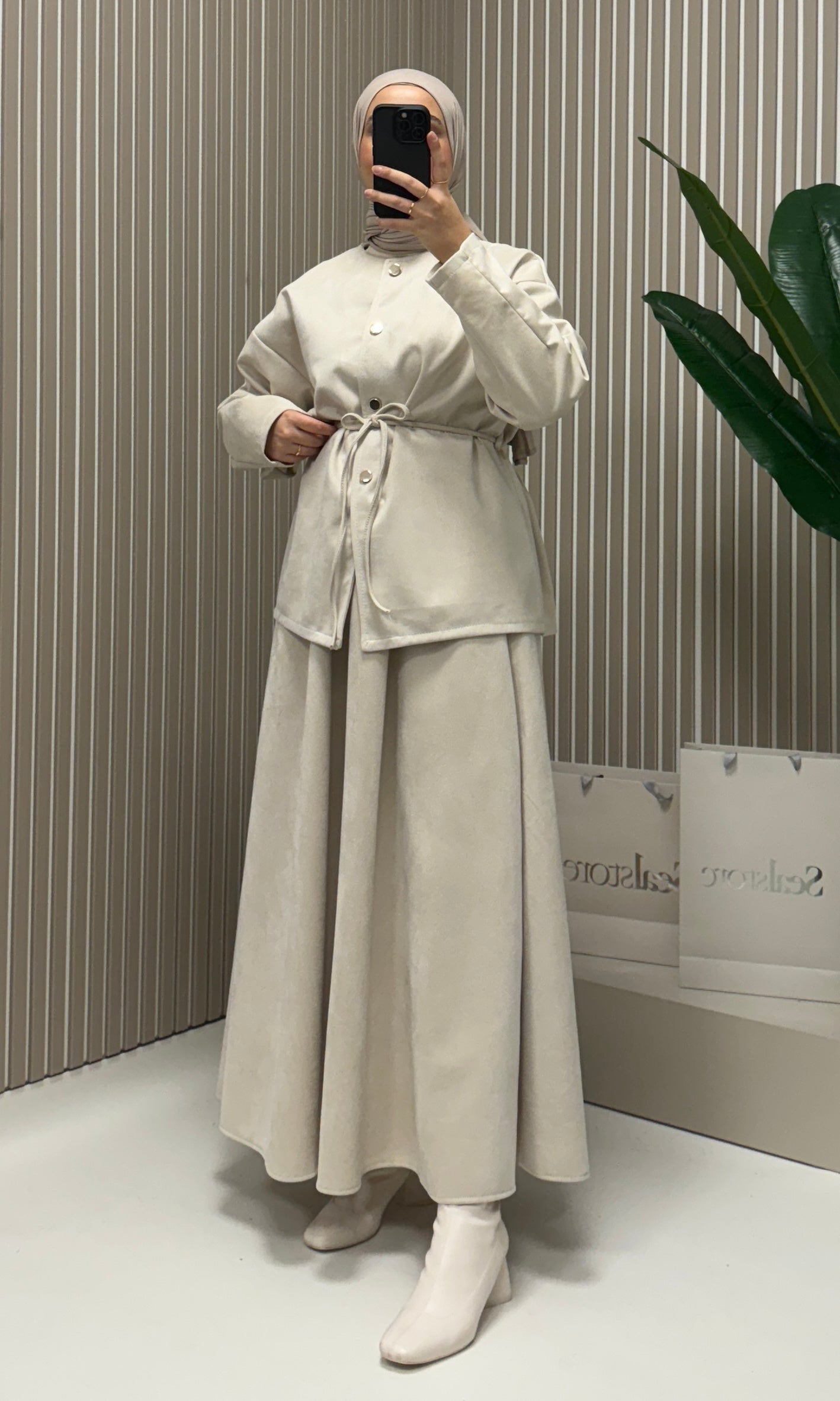 Suede 2-teiler mit Rock Beige