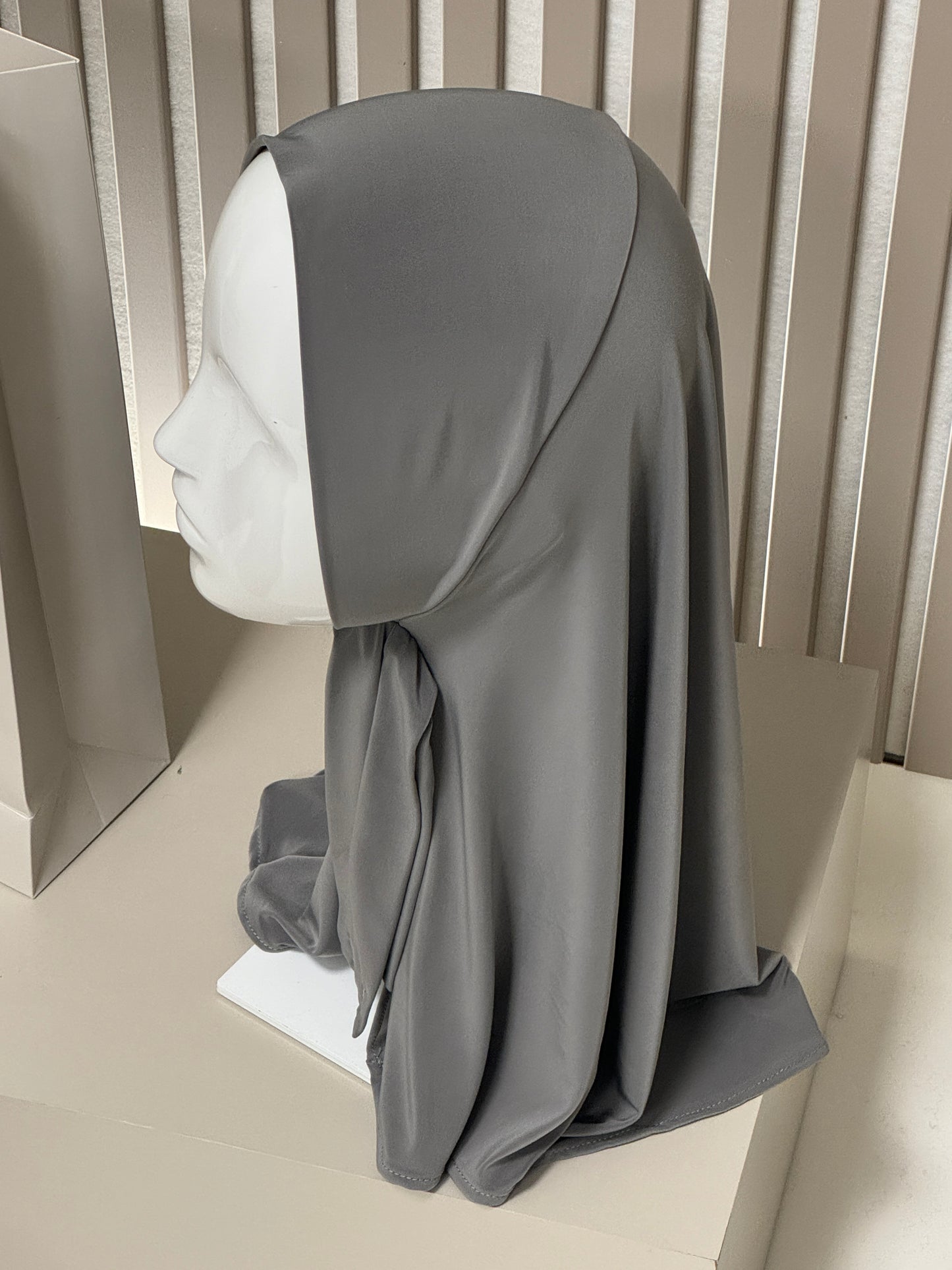 Fertigkopftuch Liquid Jersey mit Knöpfen Grau