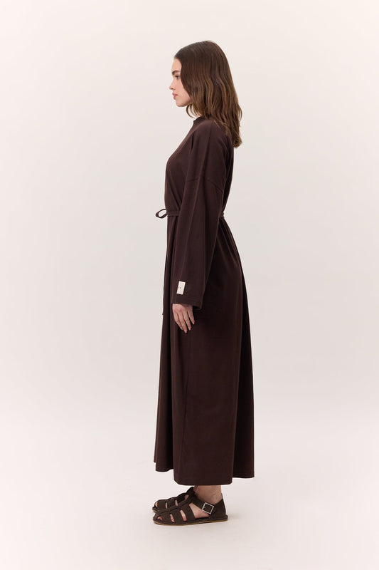 Manuka langes Basic Kleid Dunkelbraun