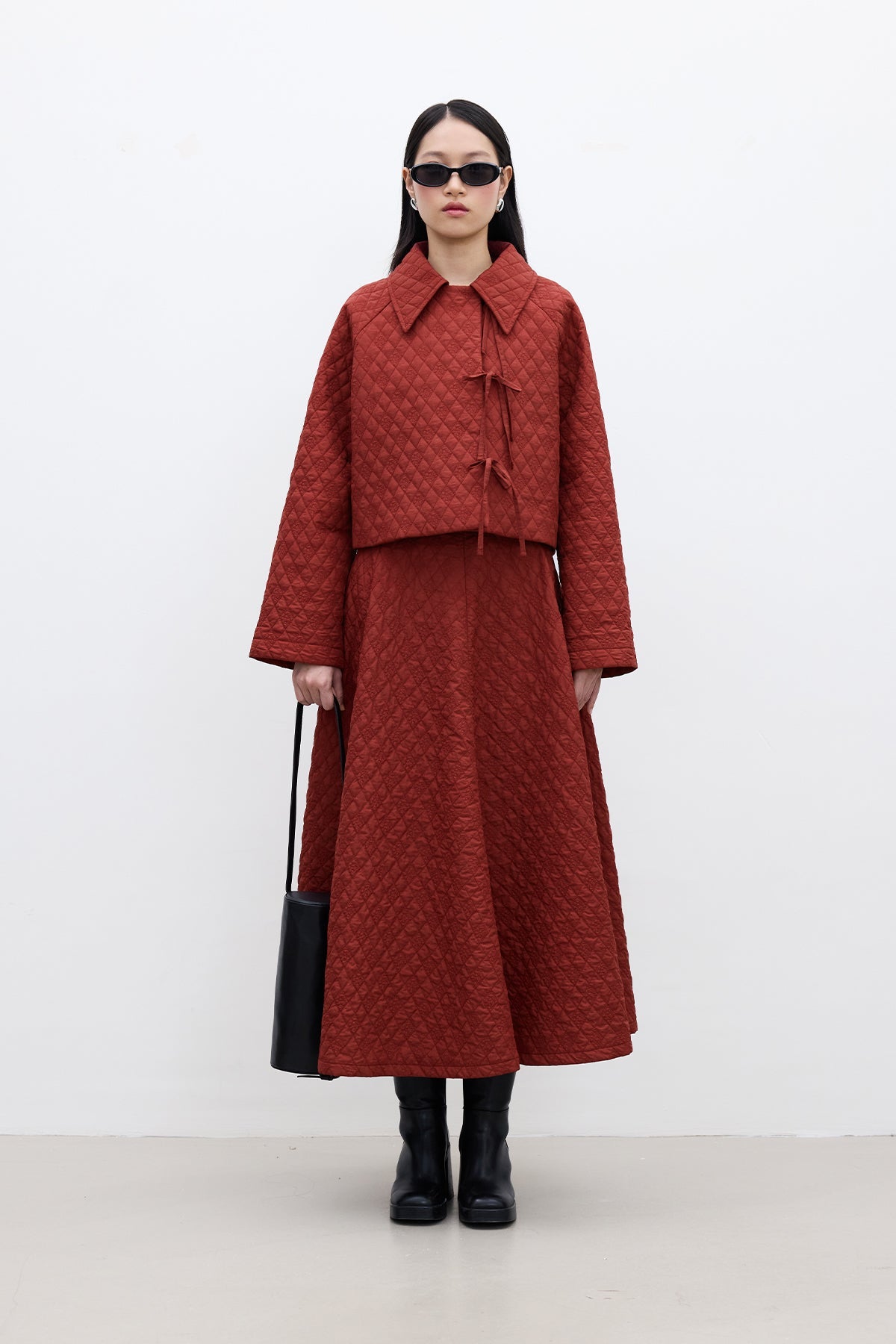 Manuka weit geschnittener Kapitone Rock Bordeaux