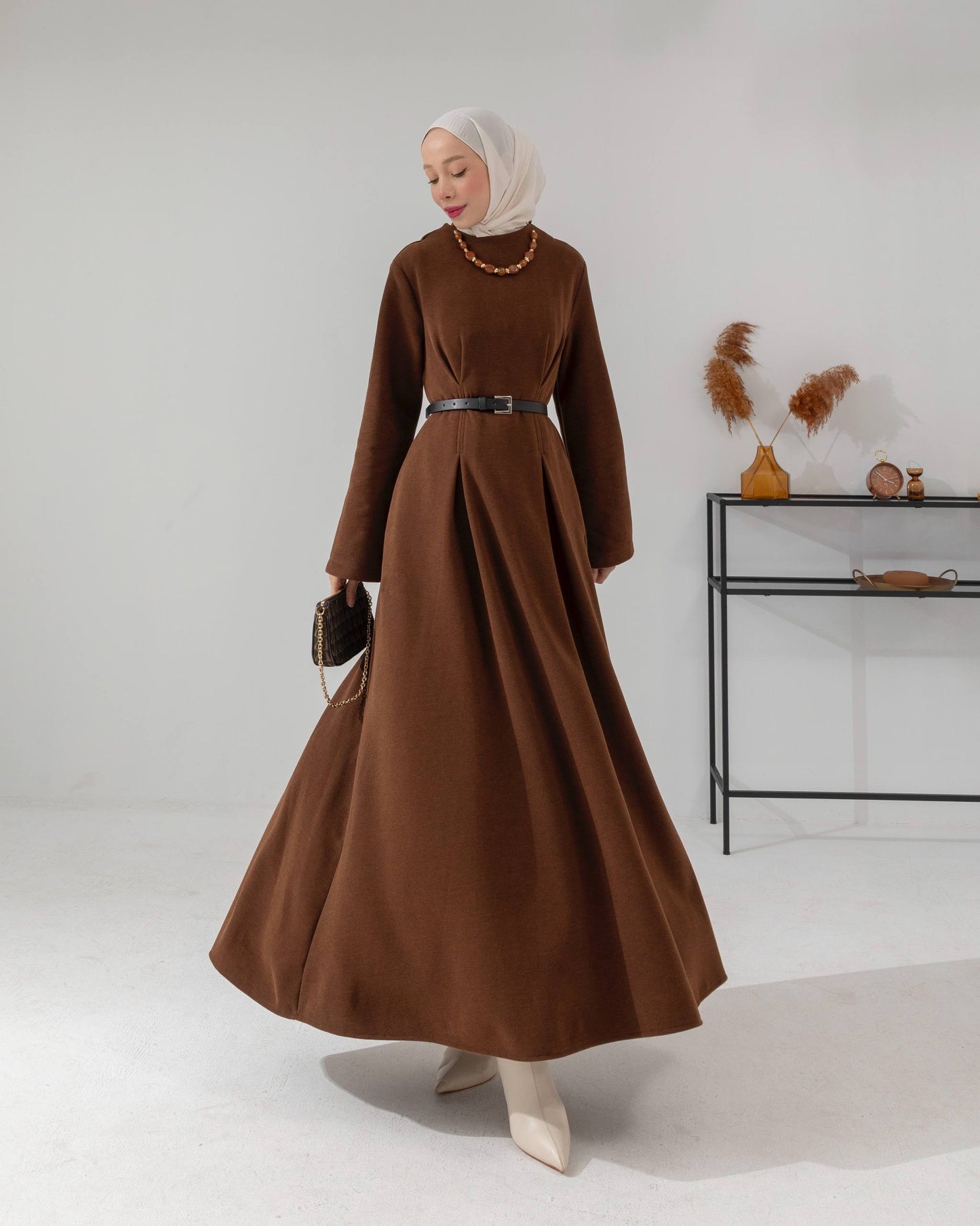 Meri Store Kleid mit Gürtel 6582 Braun