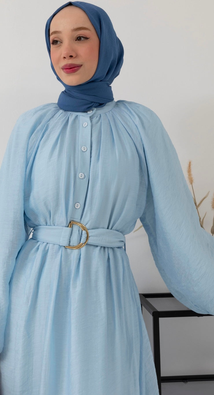 Kleid mit goldenem Gürteldetail 6403