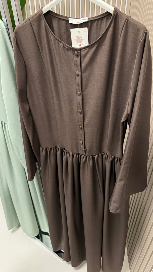 Kleid mit Knopfdetail Braun