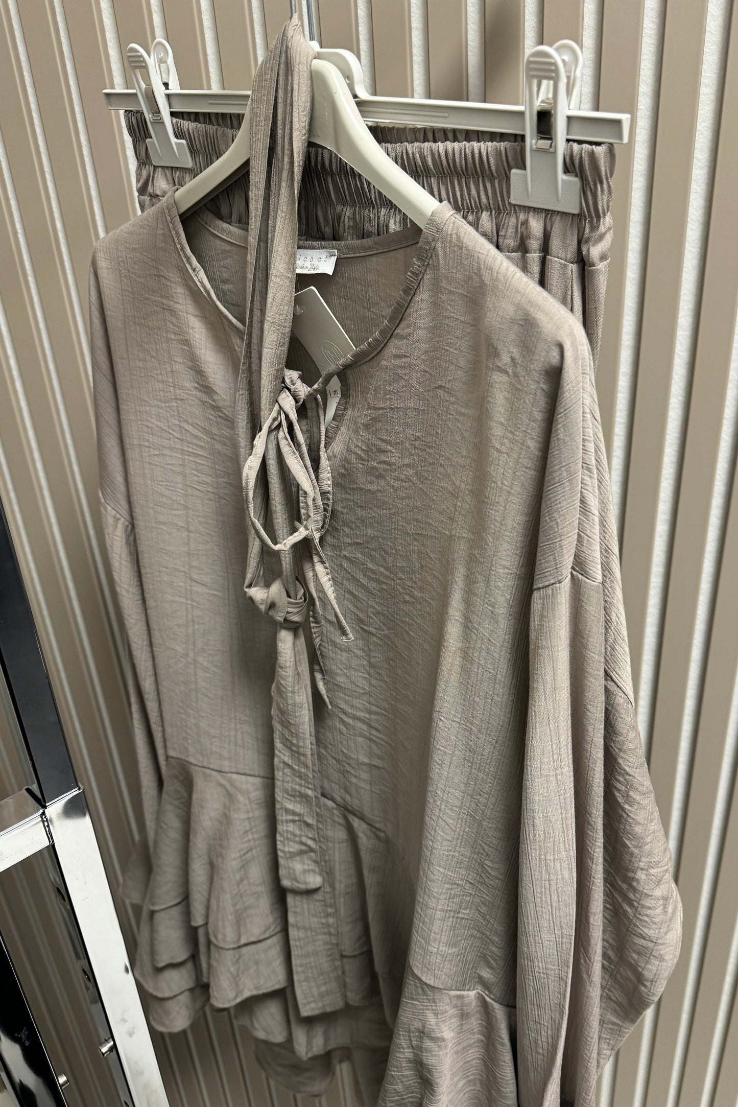 2-teiler Set mit Rock Taupe