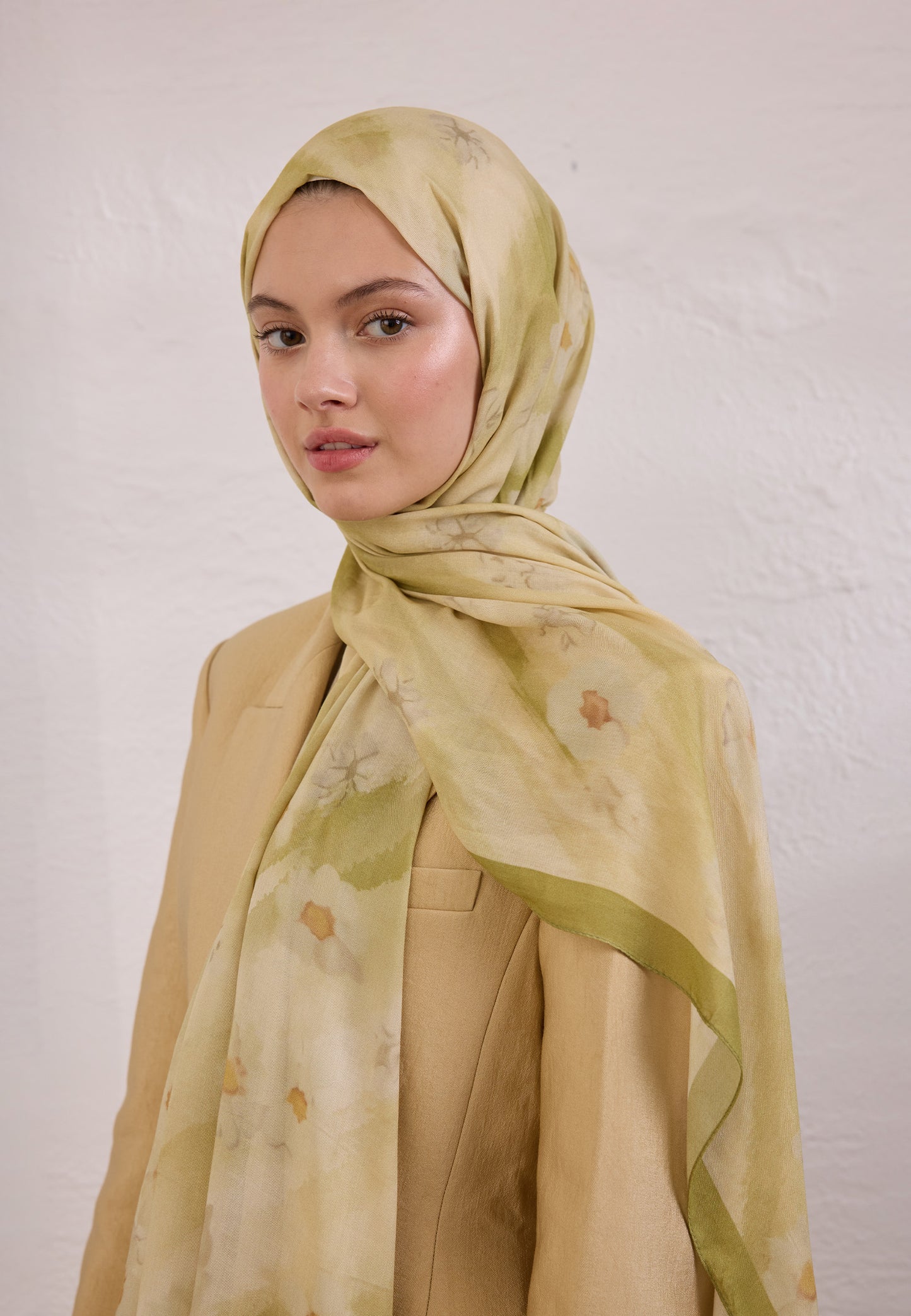 FreshScarfs Rami Hijab Soft Daisy Adacayi