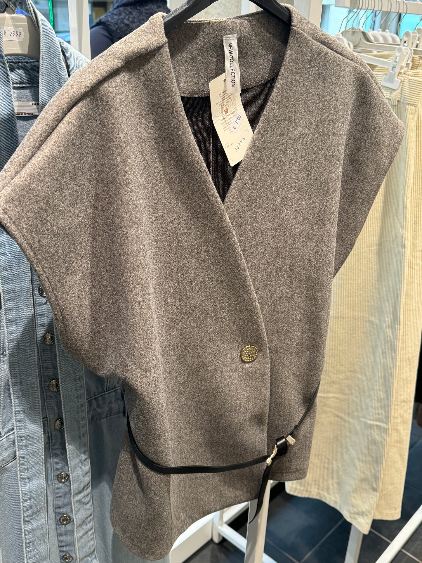 Imi Weste mit Gürtel