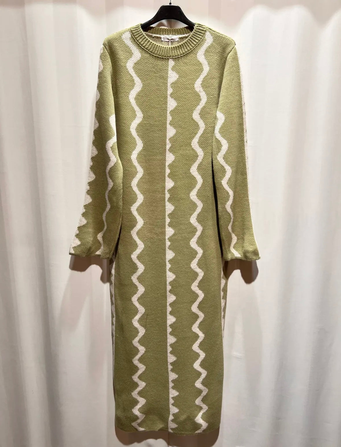 Gemustertes Strickkleid