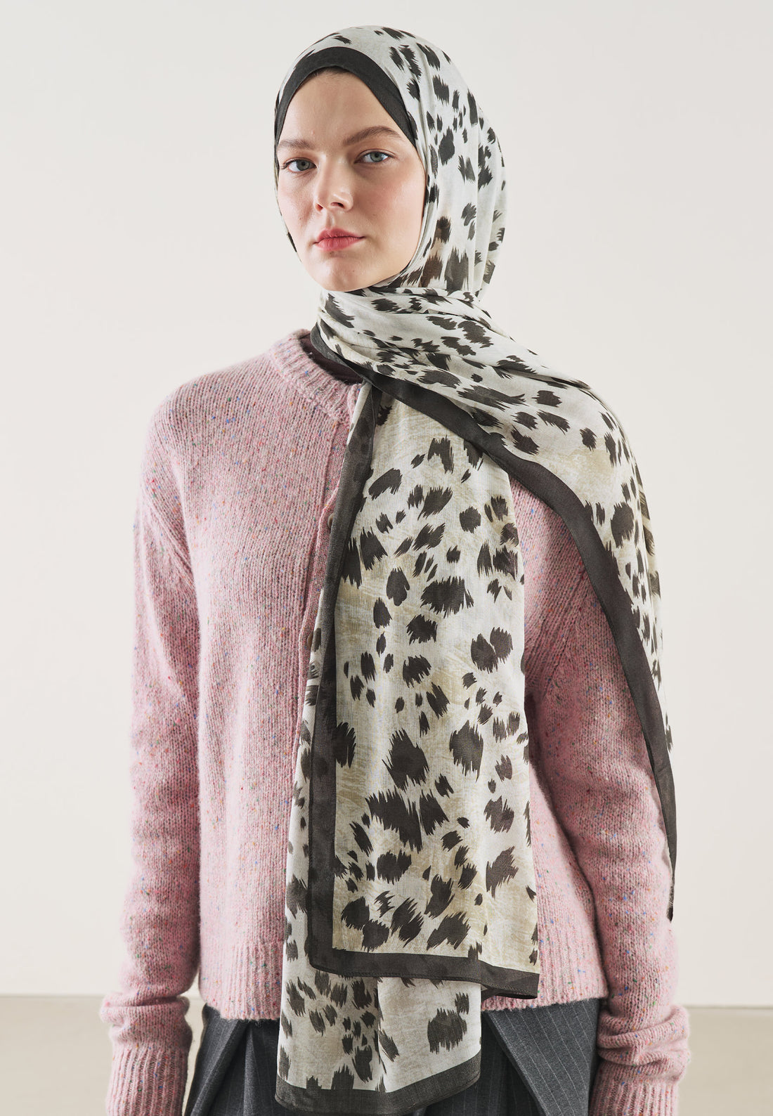 FreshScarfs Rami Hijab Cheetah Desen Siyah