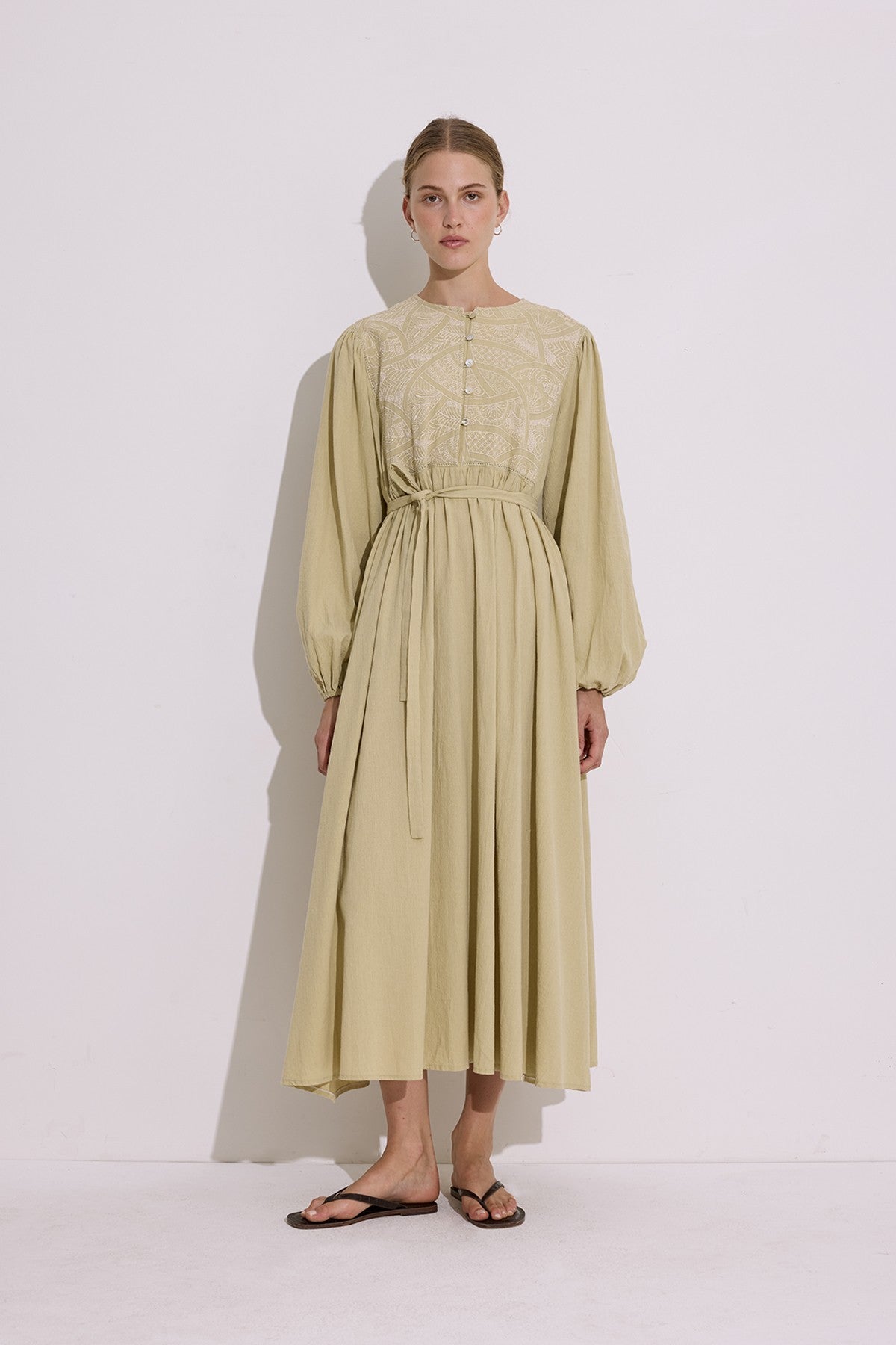 Manuka DOKULU NAKIŞ DETAYLI ELBİSE Khaki Kleid