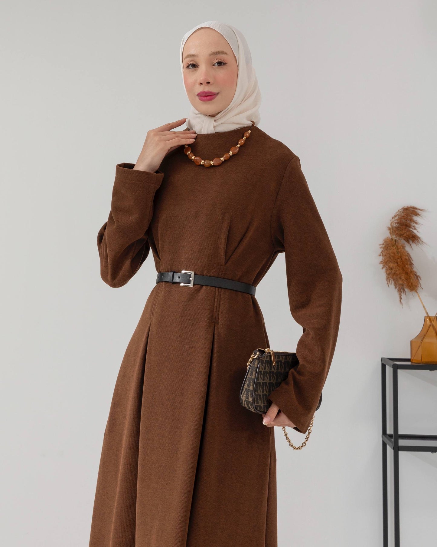 Meri Store Kleid mit Gürtel 6582 Braun