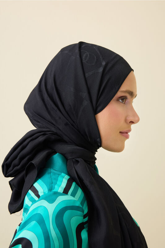 IMANNOOR Iman Baklava Ramy Jakar Schal