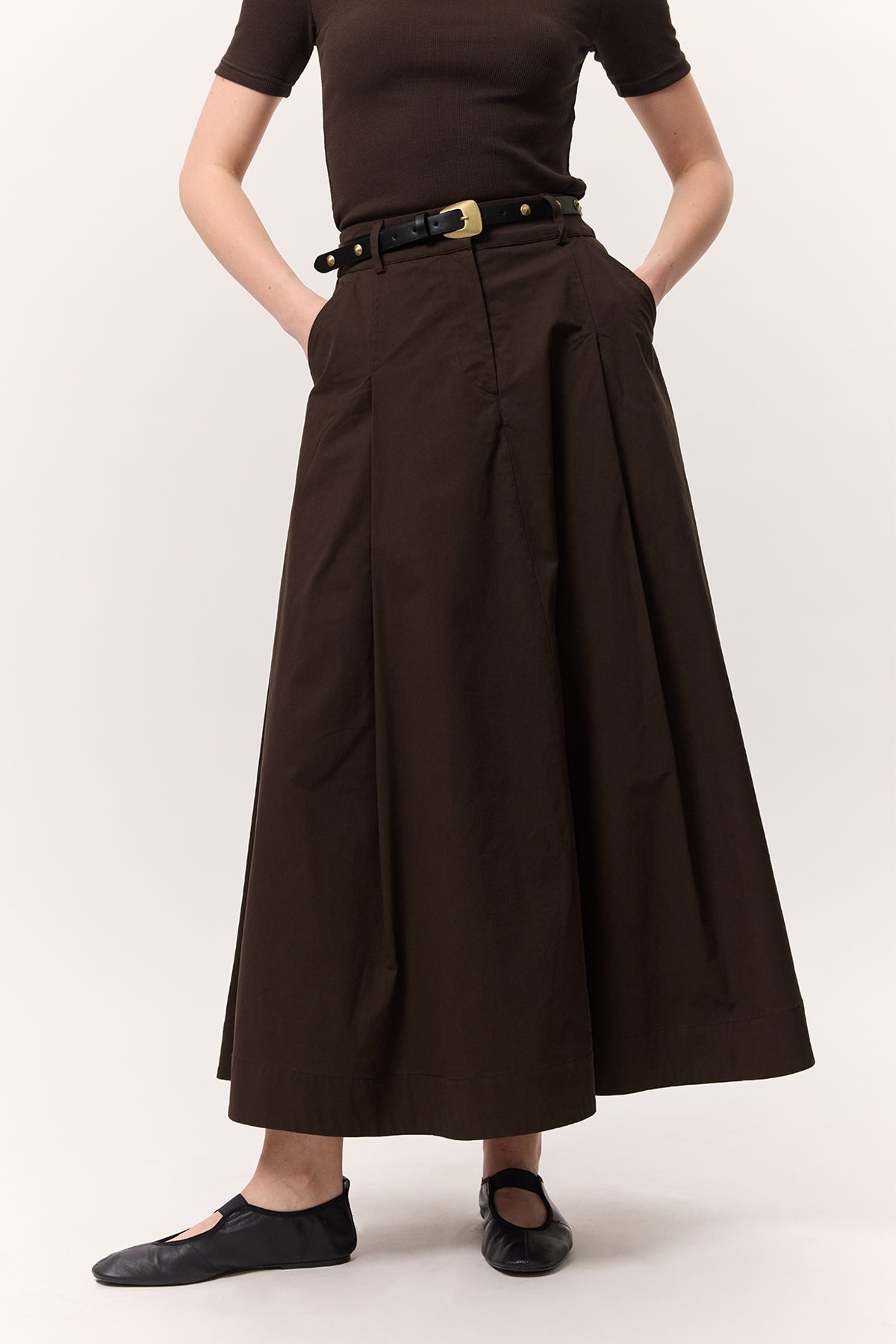 Manuka Rock mit Taschendetail 0004 Braun