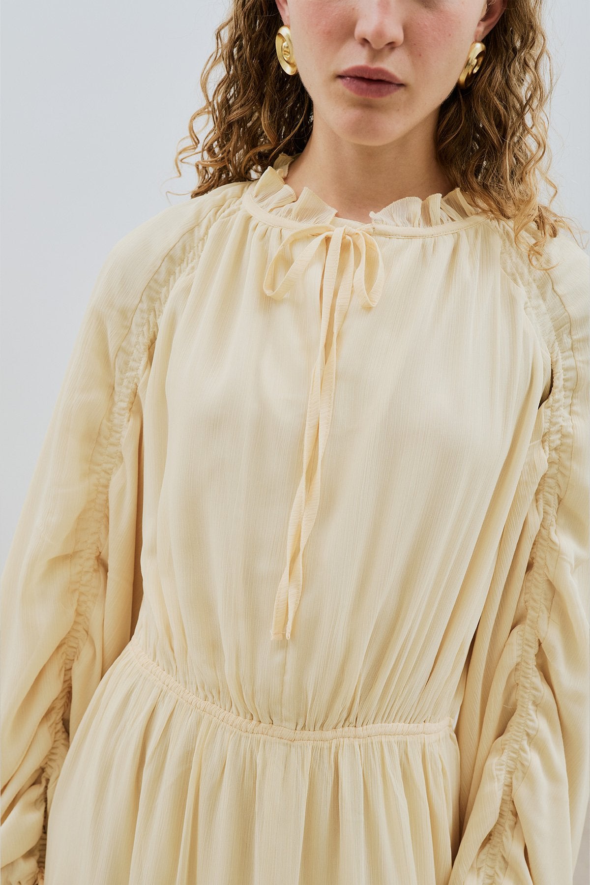 Manuka UZUN BÜZGÜLÜ ŞİFON ELBİSE SOFT SARI Kleid