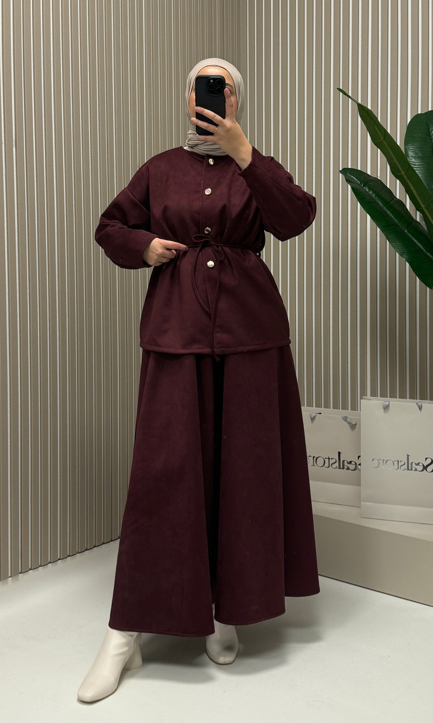 Suede 2-teiler mit Rock Bordeaux