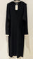 V-Strickkleid mit weissen Details